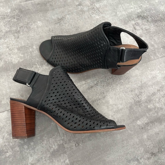 Steve Madden Heels - Picture 1 of 5